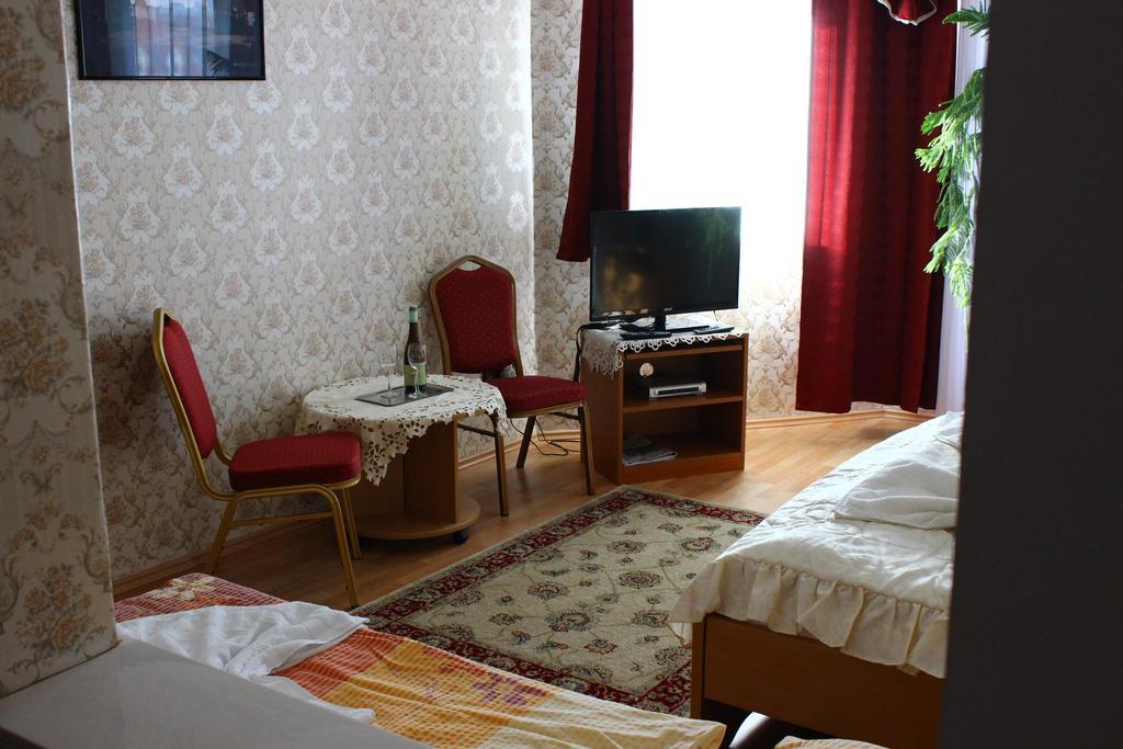 Kalman Panzio Bed & Breakfast Szeged Eksteriør bilde