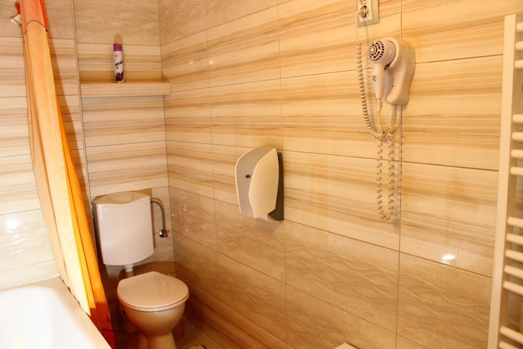 Kalman Panzio Bed & Breakfast Szeged Eksteriør bilde