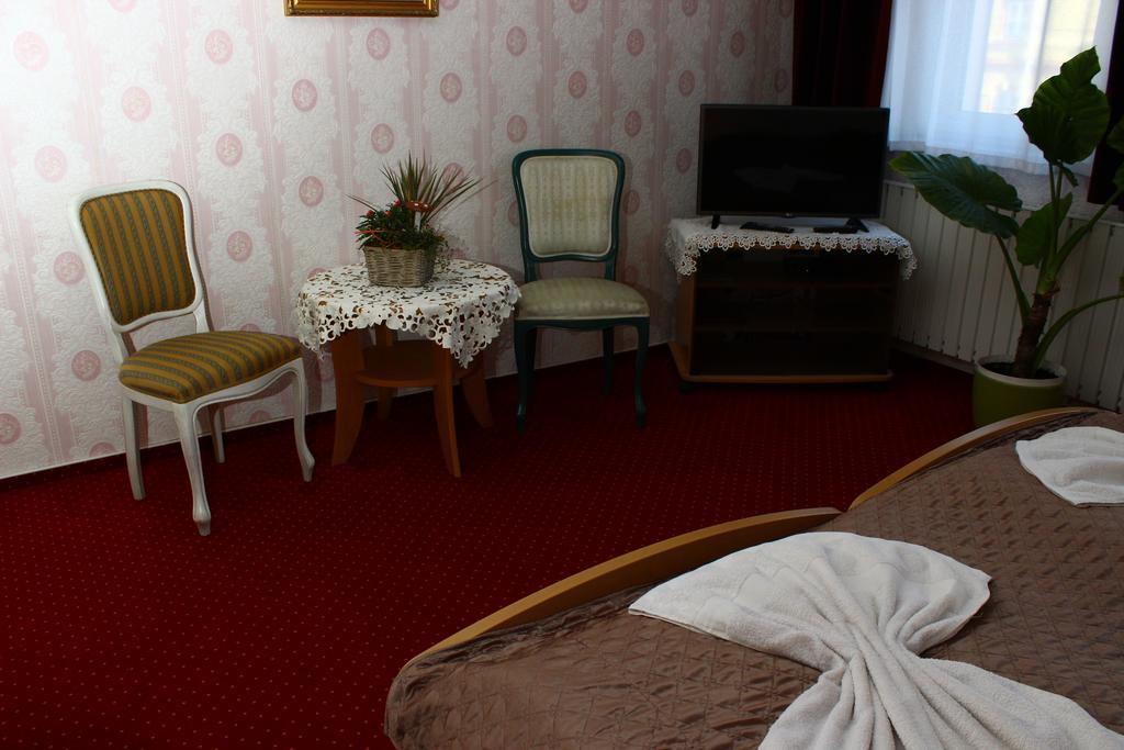 Kalman Panzio Bed & Breakfast Szeged Eksteriør bilde